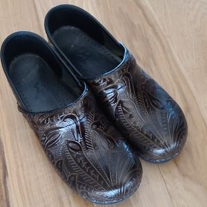 Dansko Size 40